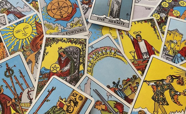 Cartas del tarot que indican embarazo y fertilidad - Los Arcanos Online